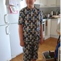 Kundbild Trikå med tryck - 3D-penna - militärgrön-jeansblå: Sydde en pyjamas åt sonen, som...