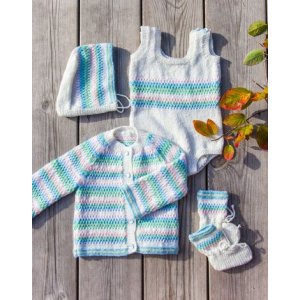 Strikkeopskrift - Sweater, bukser, hue og sokker (babystrrelser alt3)