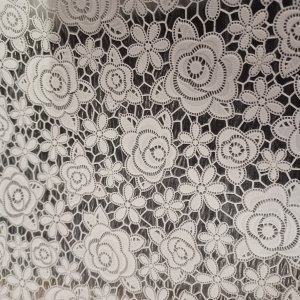 Vaxduk PVC spetsblommning vit transperant 140 cm
