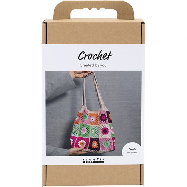 DIY Kit Virkning V�ska Mormorsrutor Colorful Cream 36�38 cm
