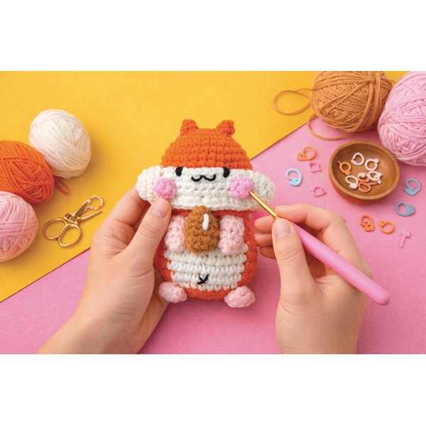 Mini amigurumi-kit för hamster 10 cm Mini amigurumi-kit för hamster 10 cm