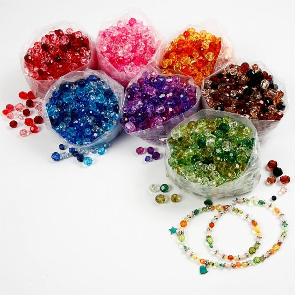 Harmoni facetterade plastpärlor - mixade - mixade färger - 7 x 250 g Harmoni facetterade plastpärlor - mixade - mixade färger - 7 x 250 g