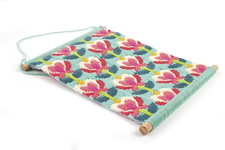 Broderikit med lotusblomma på canvas Broderikit med lotusblomma på canvas