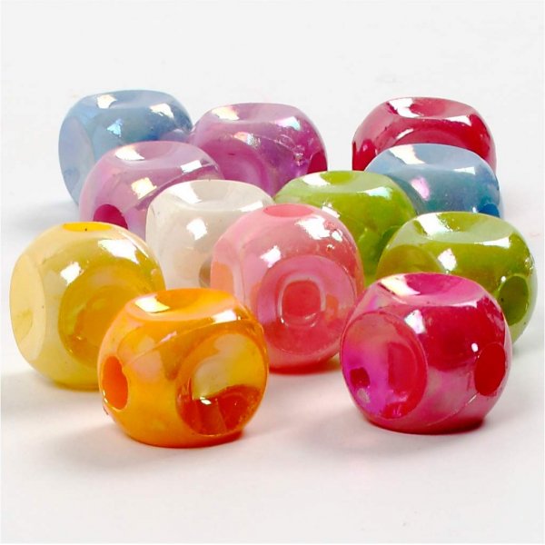Plastpärlor Tärningsmix - 10 x 10 mm - 125 ml Plastpärlor Tärningsmix - 10 x 10 mm - 125 ml