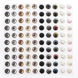100 rhinestones 5 mm i svart och pärlemor 100 rhinestones 5 mm i svart och pärlemor