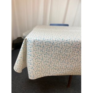 Textilvaxduk bl�vit prick 140 cm