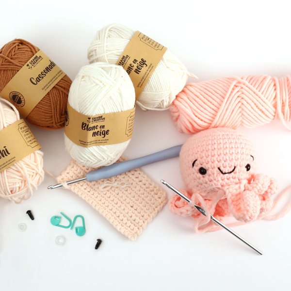Vitt amigurumi-garn i bomull 27 g - cirka 55 m Vitt amigurumi-garn i bomull 27 g - cirka 55 m