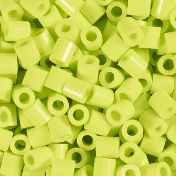 Photo Pearls medium 5x5 mm Lime 6000 st Photo Pearls medium 5x5 mm Lime 6000 st